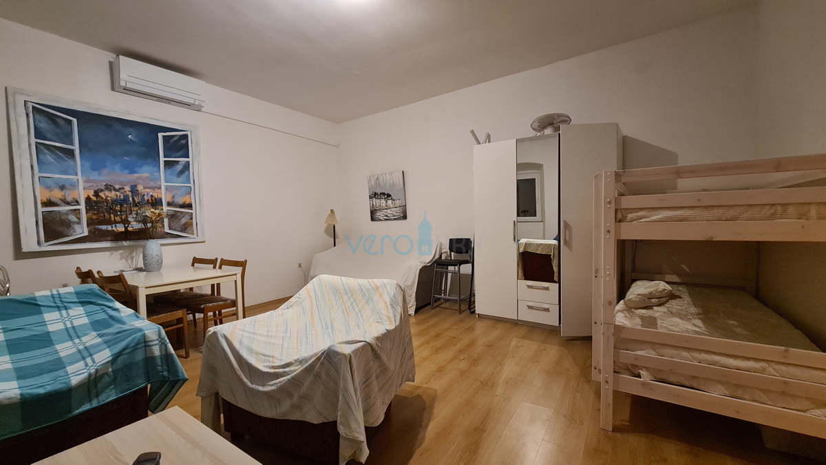 Rijeka, Grobnik, casa bifamiliare, 162 m2, giardino 200 m2, vista permanente, in vendita