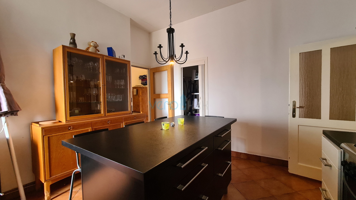Rijeka, Grobnik, casa bifamiliare, 162 m2, giardino 200 m2, vista permanente, in vendita