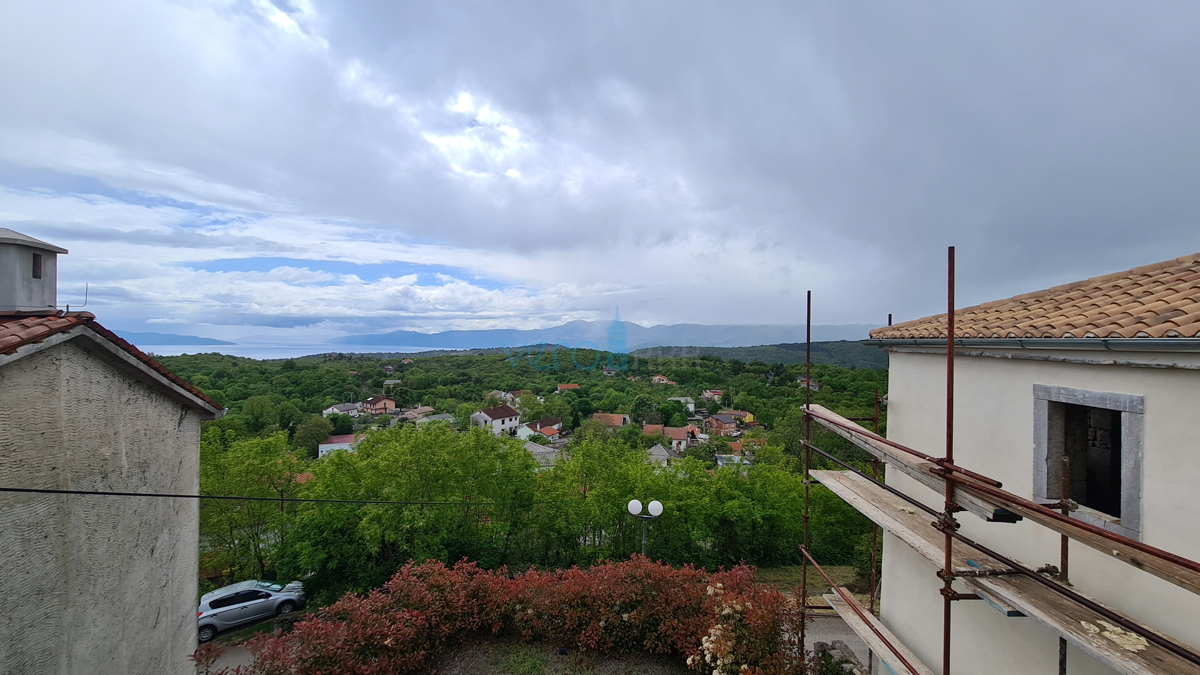 Rijeka, Grobnik, casa bifamiliare, 162 m2, giardino 200 m2, vista permanente, in vendita