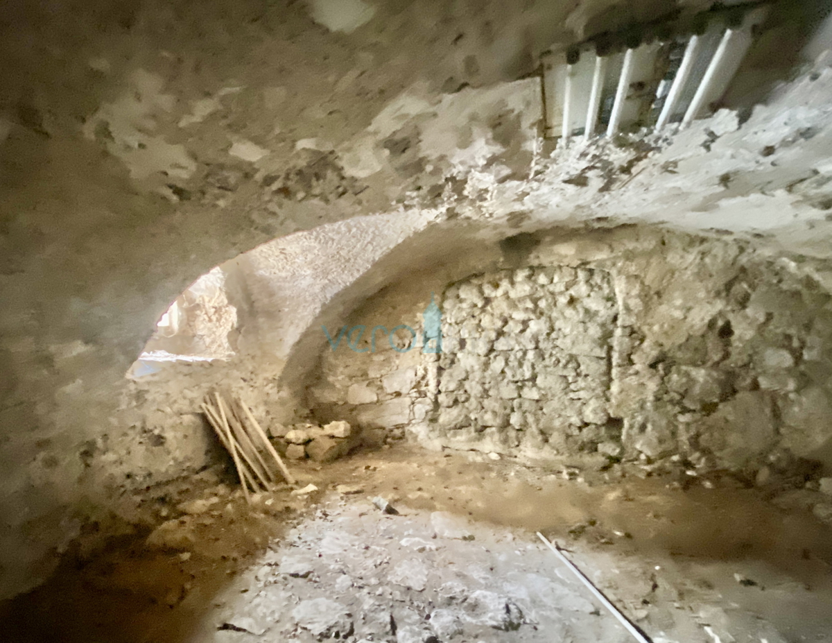 Rijeka, Grobnik, casa bifamiliare, 162 m2, giardino 200 m2, vista permanente, in vendita