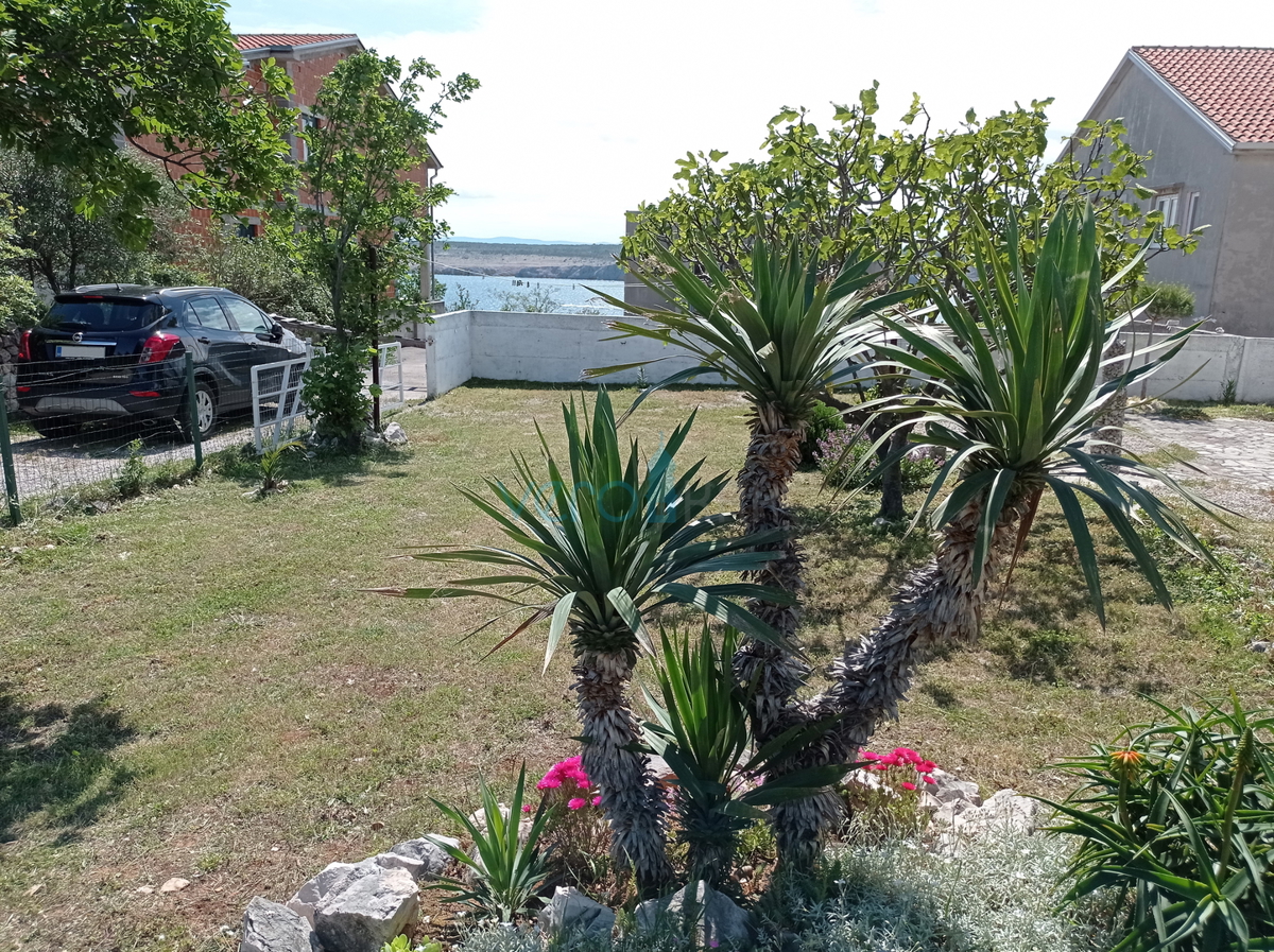 Crikvenica, Jadranovo, appartamento di 73 m2 al piano terra con vista mare e ampio giardino, vendita