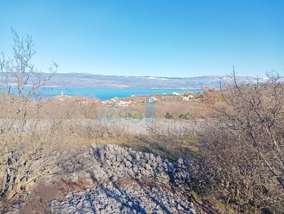 Vrbnik, isola di Krk, terreno edificabile 3136 m2, vista mare, in vendita