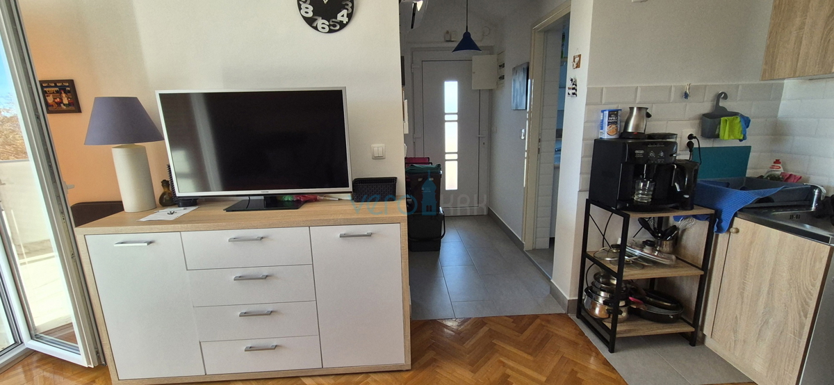 Njivice, isola di Krk, appartamento con una camera da letto con splendida vista mare, vendita