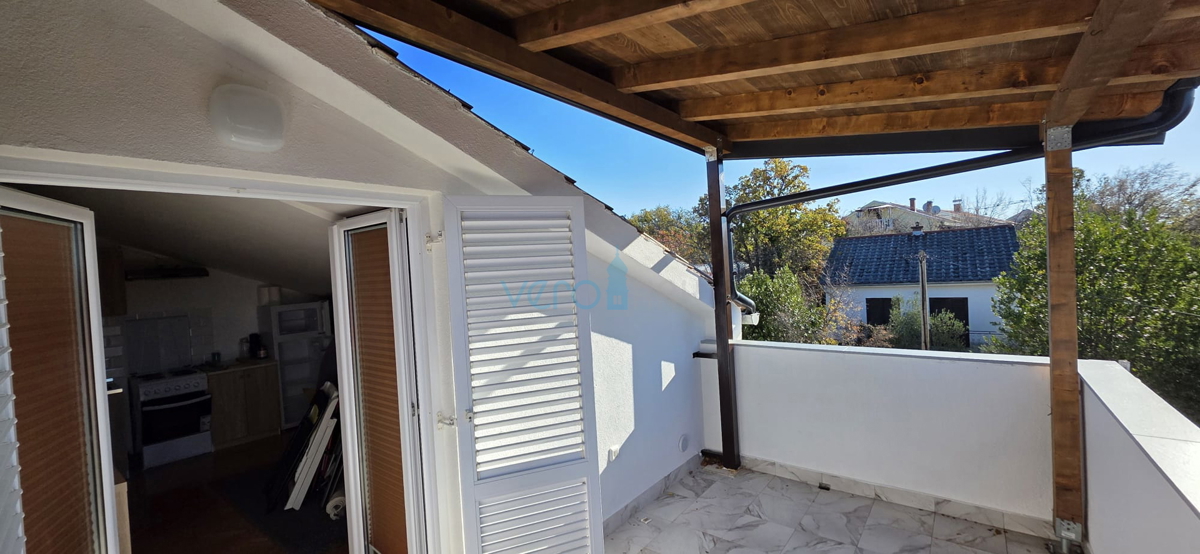 Njivice, isola di Krk, appartamento con una camera da letto con splendida vista mare, vendita