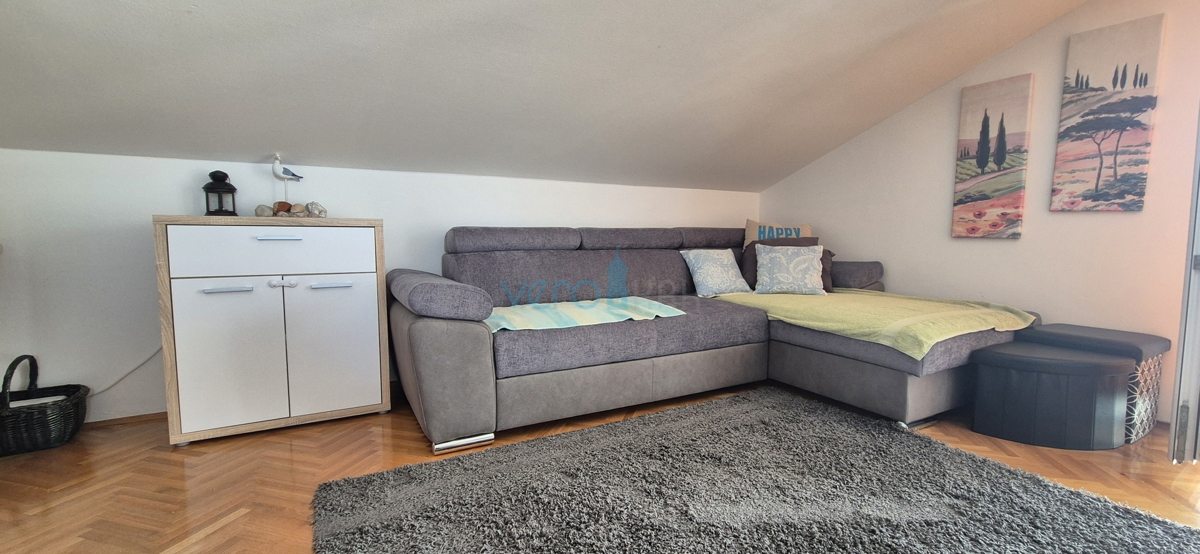 Njivice, isola di Krk, appartamento con una camera da letto con splendida vista mare, vendita