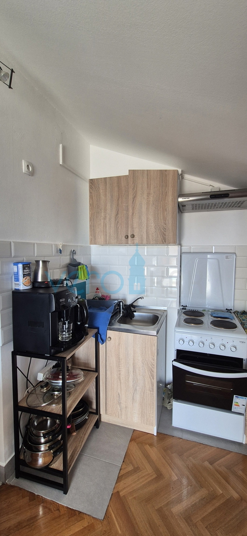 Njivice, isola di Krk, appartamento con una camera da letto con splendida vista mare, vendita