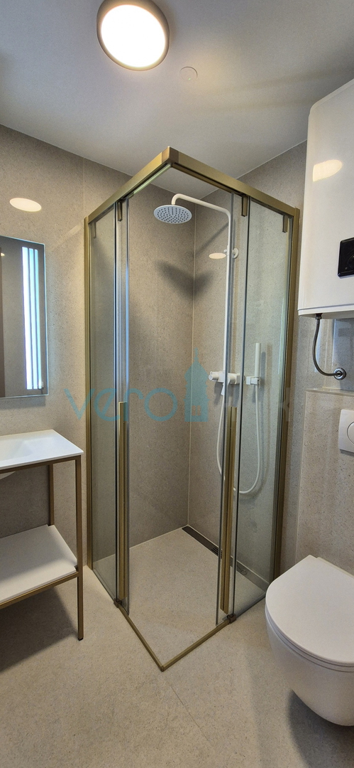 Crikvenica, nuova costruzione, appartamento di 19 m2 al secondo piano, ascensore, vendita