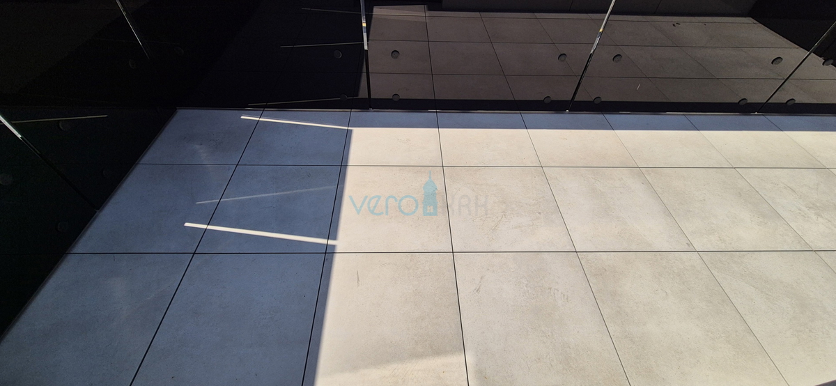 Crikvenica, nuova costruzione, appartamento di 19 m2 al secondo piano, ascensore, vendita