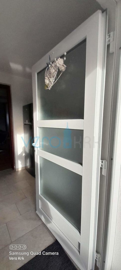 Krk, zona più ampia, appartamento 55m2, giardino 59m2, vista, vendita