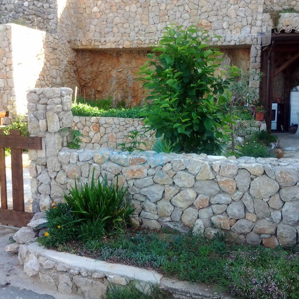 Isola di Krk, Stara Baška, casa indipendente, 4 appartamenti, vista sul mare aperto, in vendita