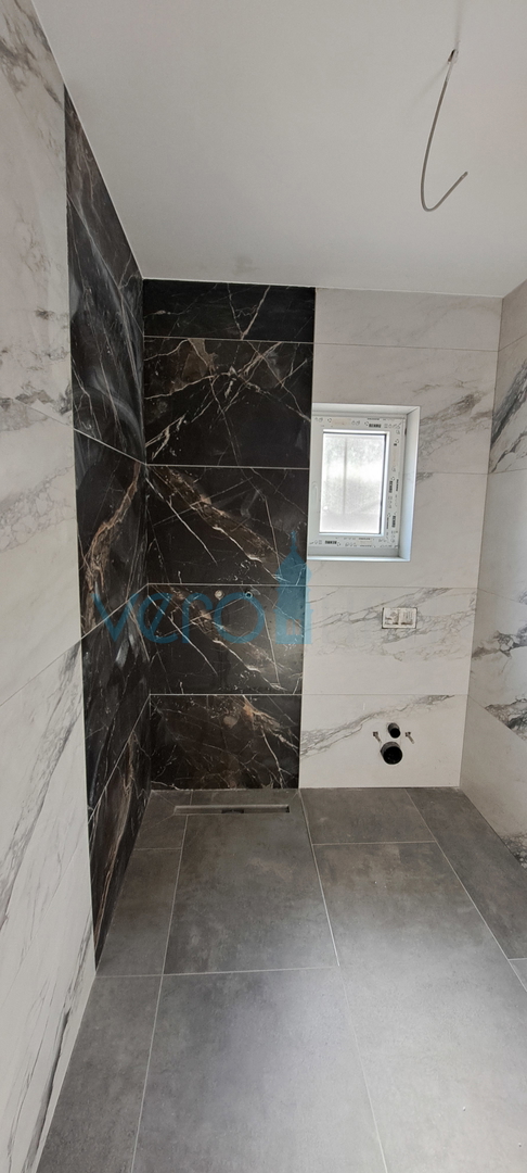 Uvala Soline, isola di Krk, zona, appartamento bilocale al piano terra, giardino, nuova costruzione, in vendita