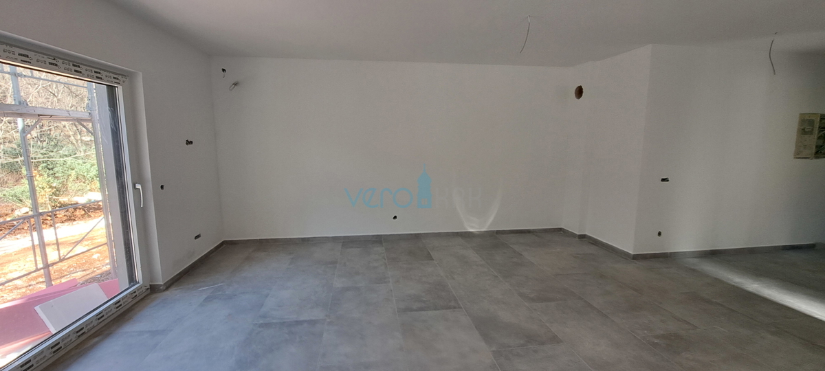 Uvala Soline, isola di Krk, zona, appartamento bilocale al piano terra, giardino, nuova costruzione, in vendita