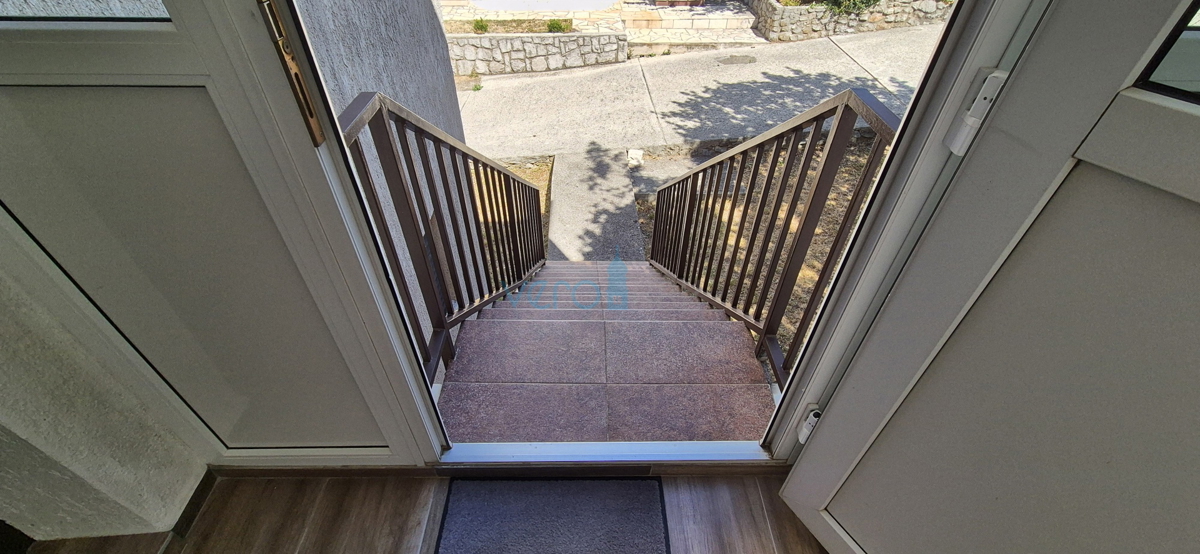 Novi Vinodolski, Klenovica, appartamento con una camera, vista mare, in vendita