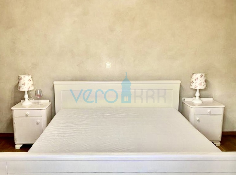 Krk, dintorni, Casa bifamiliare 135m2 con piscina e vista mare, in vendita