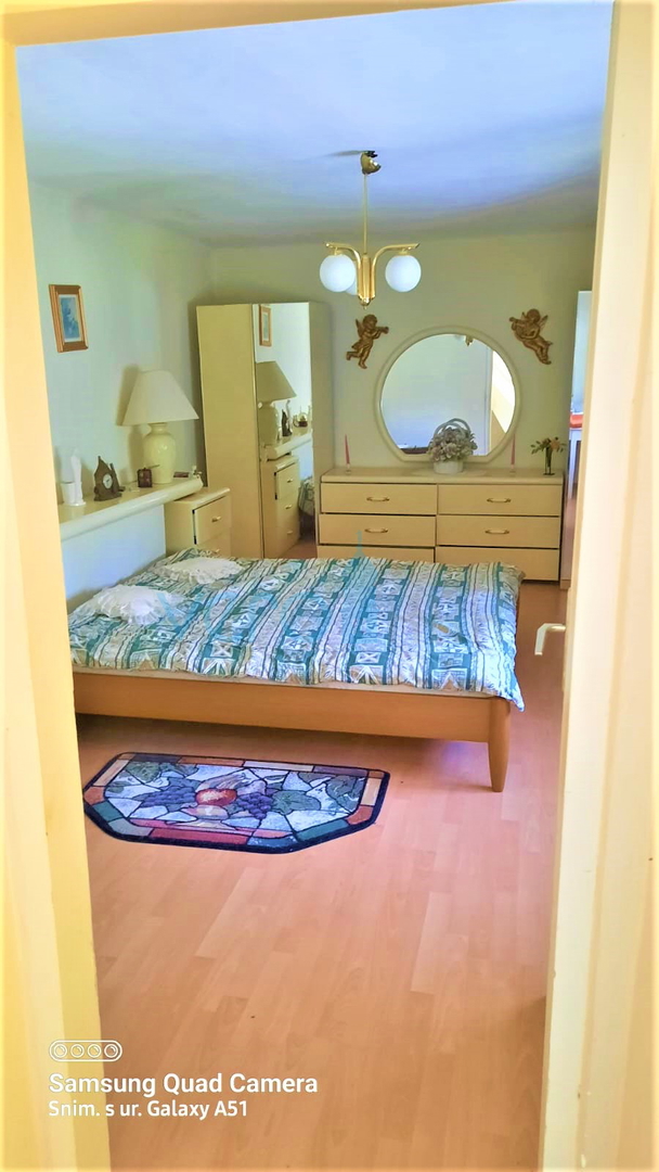 Brod Moravice - casa indipendente con due appartamenti e molto terreno, in vendita