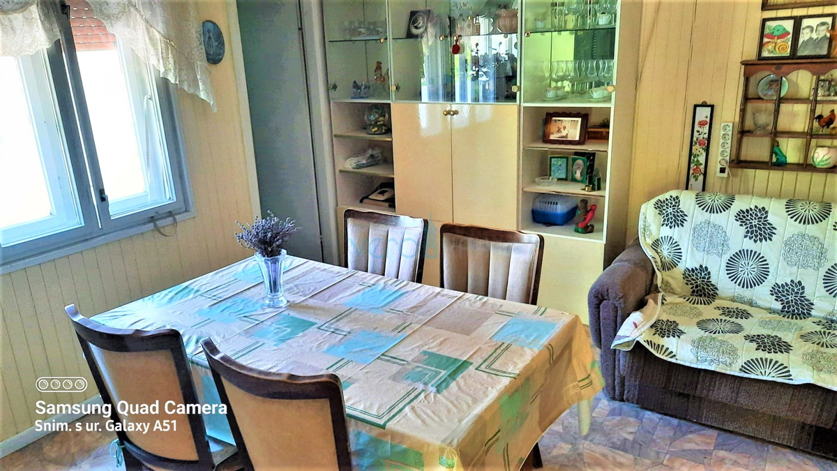 Brod Moravice - casa indipendente con due appartamenti e molto terreno, in vendita