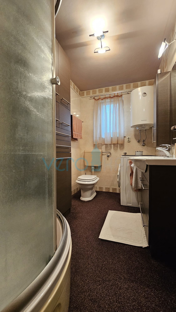 Njivice, isola di Krk, appartamento bilocale di 68 m2, con vista aperta sul mare, in vendita