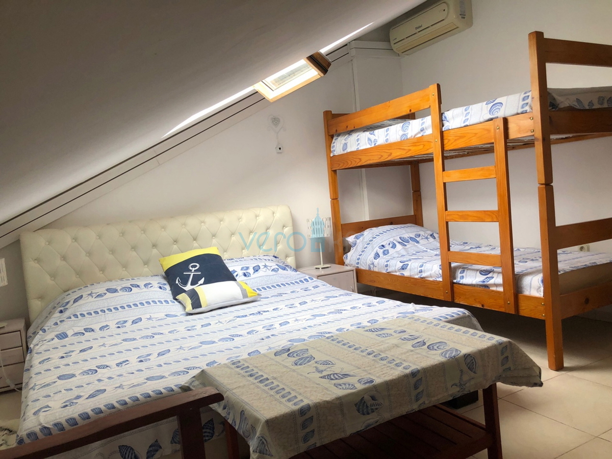 Čižići, isola di Krk, appartamento su due livelli di 83 m2 con vista mare, vendita, affitto