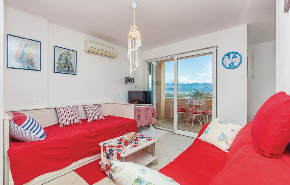 Čižići, isola di Krk, appartamento su due livelli di 83 m2 con vista mare, vendita, affitto