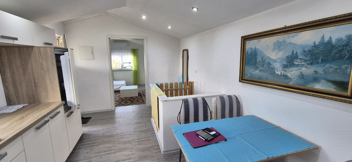 Istra, Buje, periferia, villetta indipendente al piano terra al confine della zona edificabile, vendita