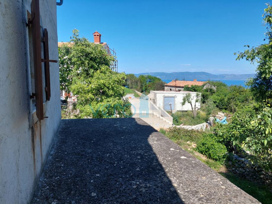 Croazia, Istria, Raša, casa bifamiliare in pietra, vista, cortile, vendita