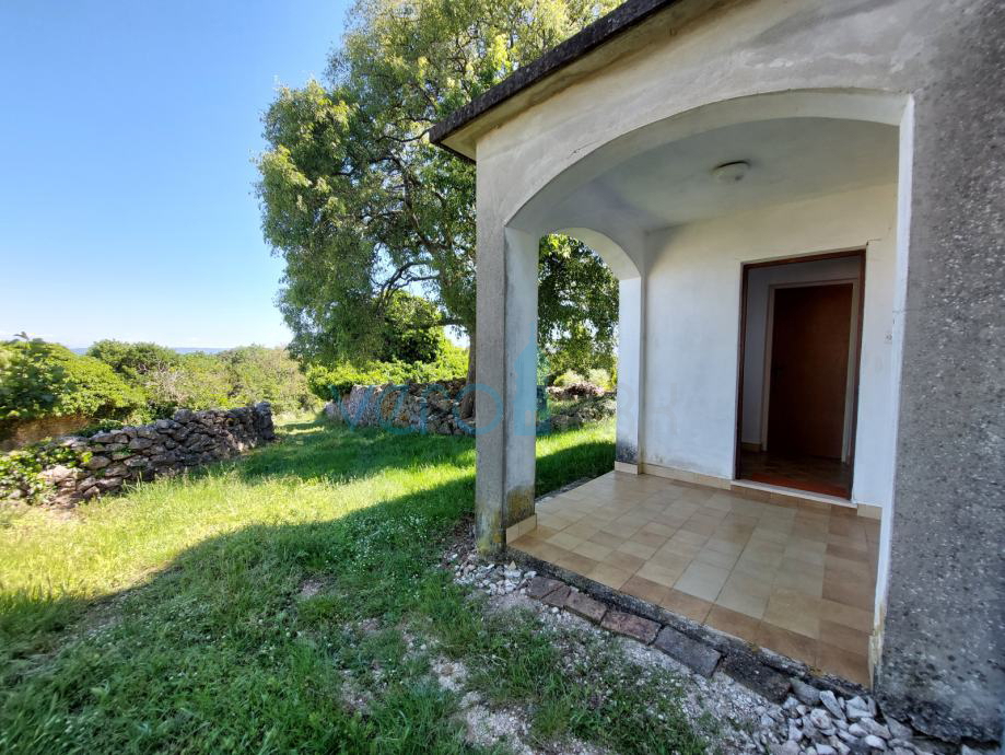 Croazia, Istria, Raša, casa bifamiliare in pietra, vista, cortile, vendita