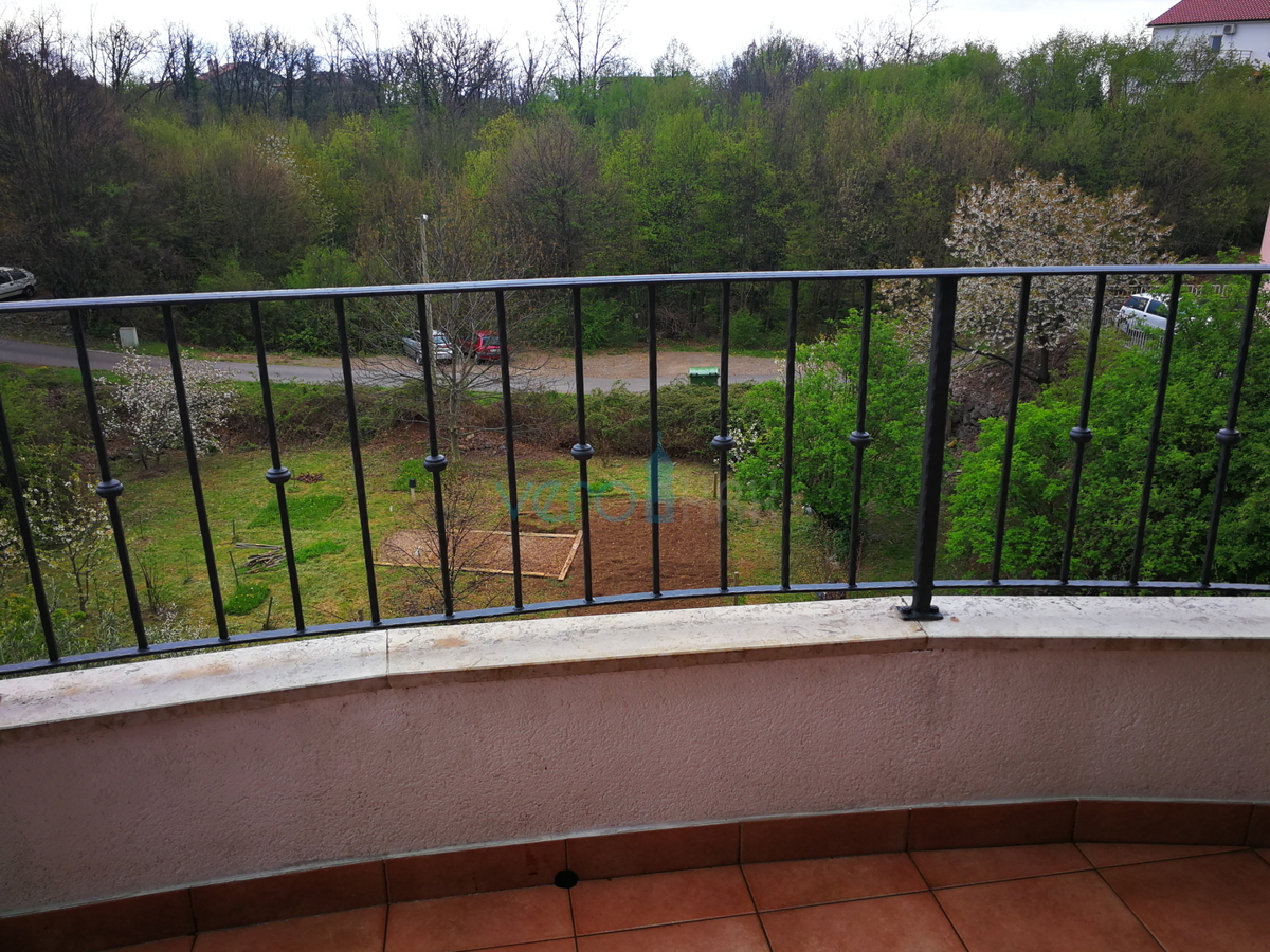 Rijeka, Srdoči, appartamento quadrilocale di 145 m2 in ottima posizione, vendita