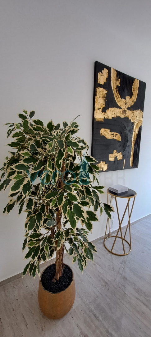 Malinska, periferia, appartamento di lusso di 88 m2 al piano di una villa di nuova costruzione con vista e piscina, in vendita