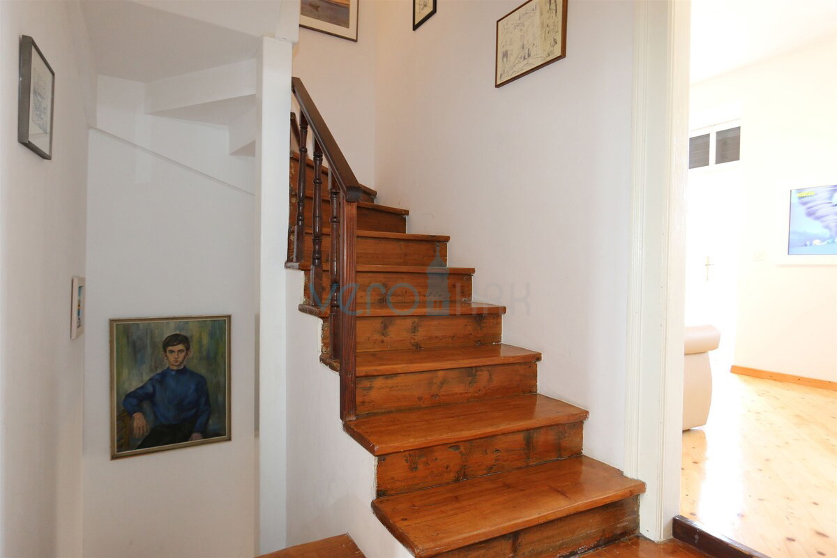 Isola di Krk, Šilo, casa bifamiliare a 70 m dal mare, vista, vendita