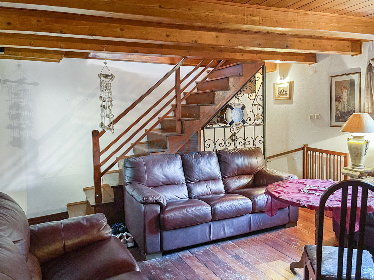 Dobrinj, isola di Krk, casa rustica ristrutturata, 80m2, vista, vendita