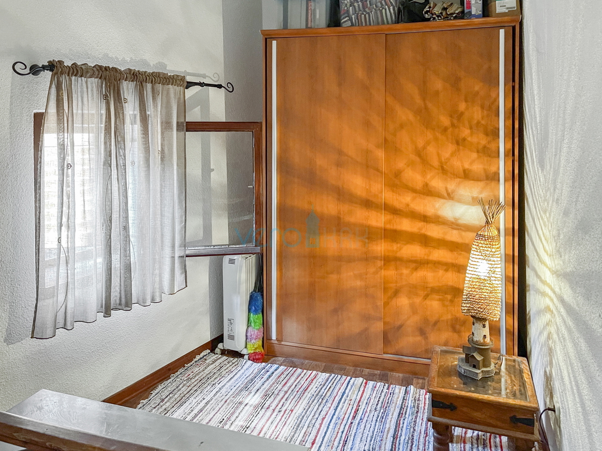 Dobrinj, isola di Krk, casa rustica ristrutturata, 80m2, vista, vendita