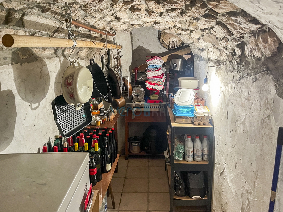 Dobrinj, isola di Krk, casa rustica ristrutturata, 80m2, vista, vendita