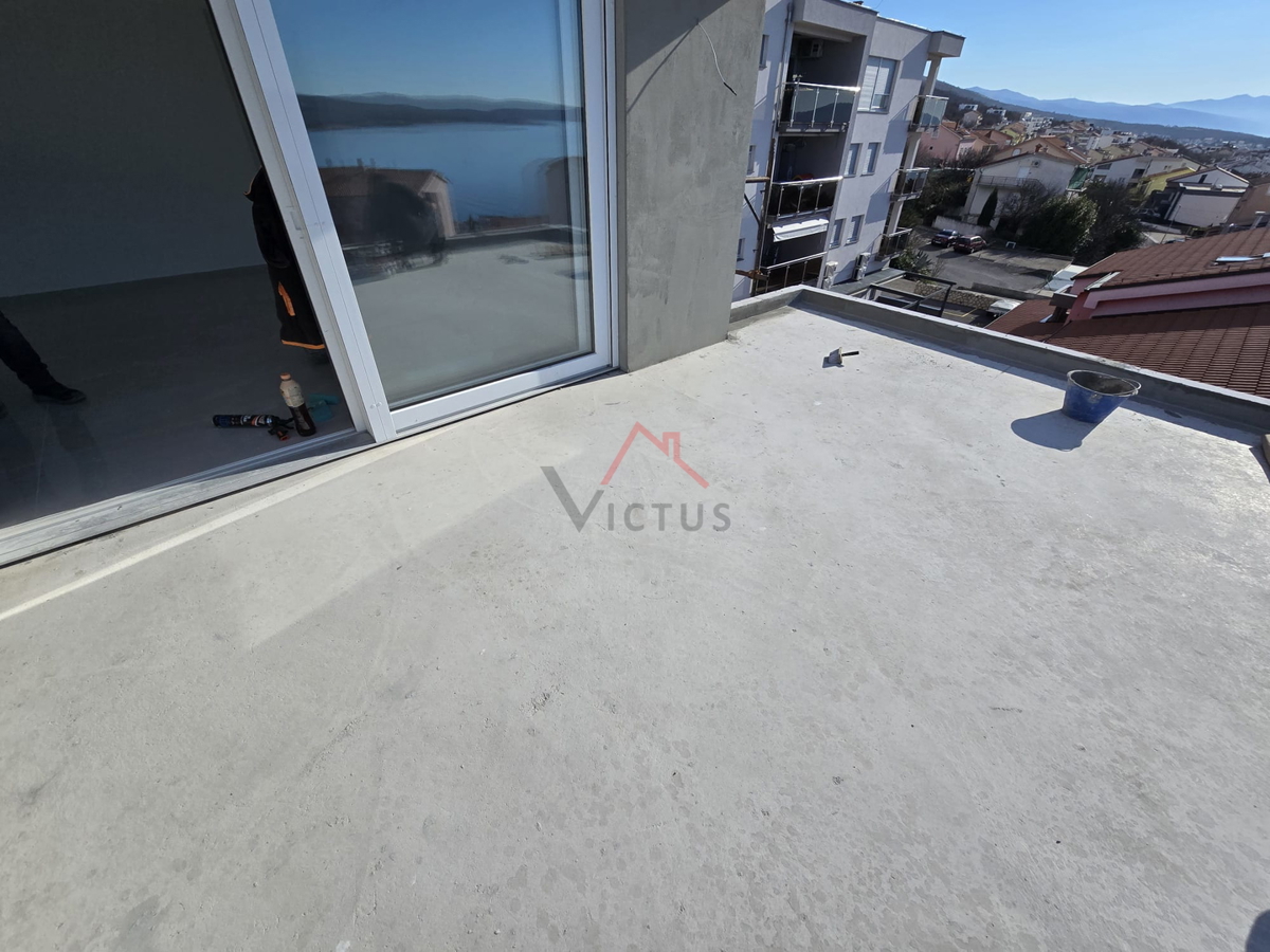 CRIKVENICA - 3S+DB, appartamento con ampia terrazza, 100 m2