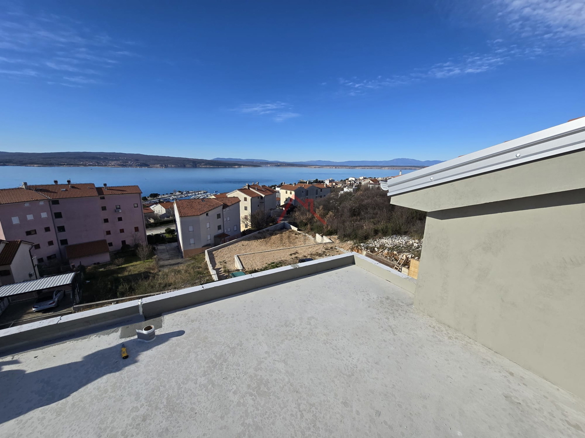 CRIKVENICA - 3S+DB, appartamento con ampia terrazza, 100 m2