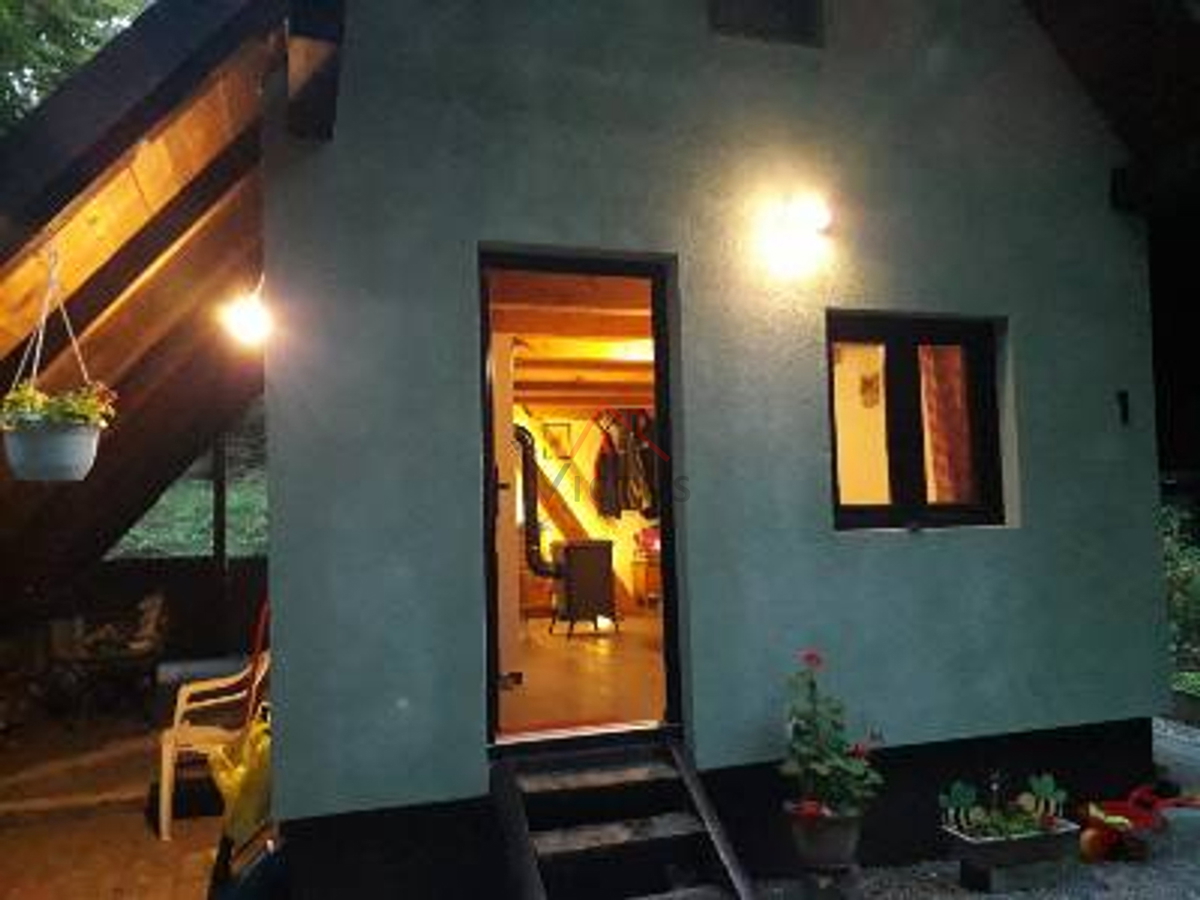 BRIBIR, LUKOVO - Casa nel bosco