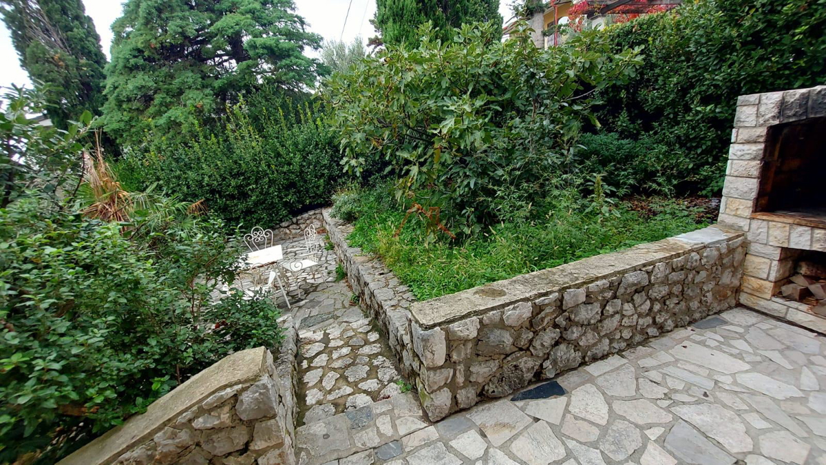 SELCE - Casa indipendente con giardino, a 150 m dal mare