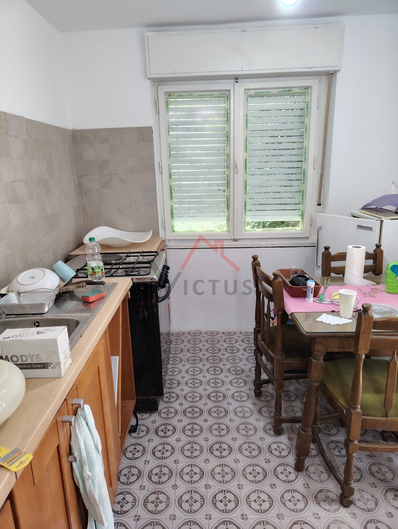 GRIŽANE - Due case e un edificio accessorio