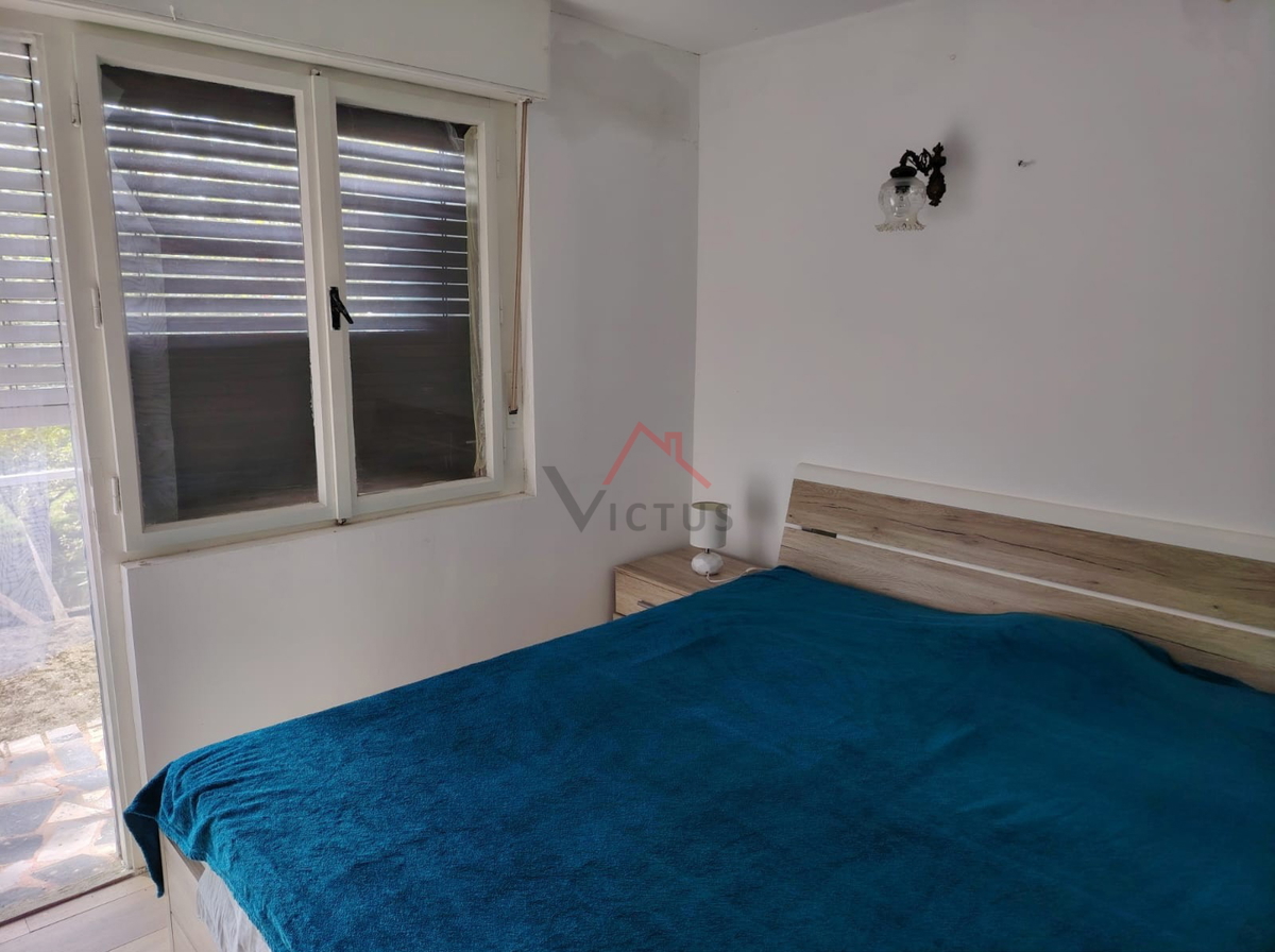 GRIŽANE - Due case e un edificio accessorio