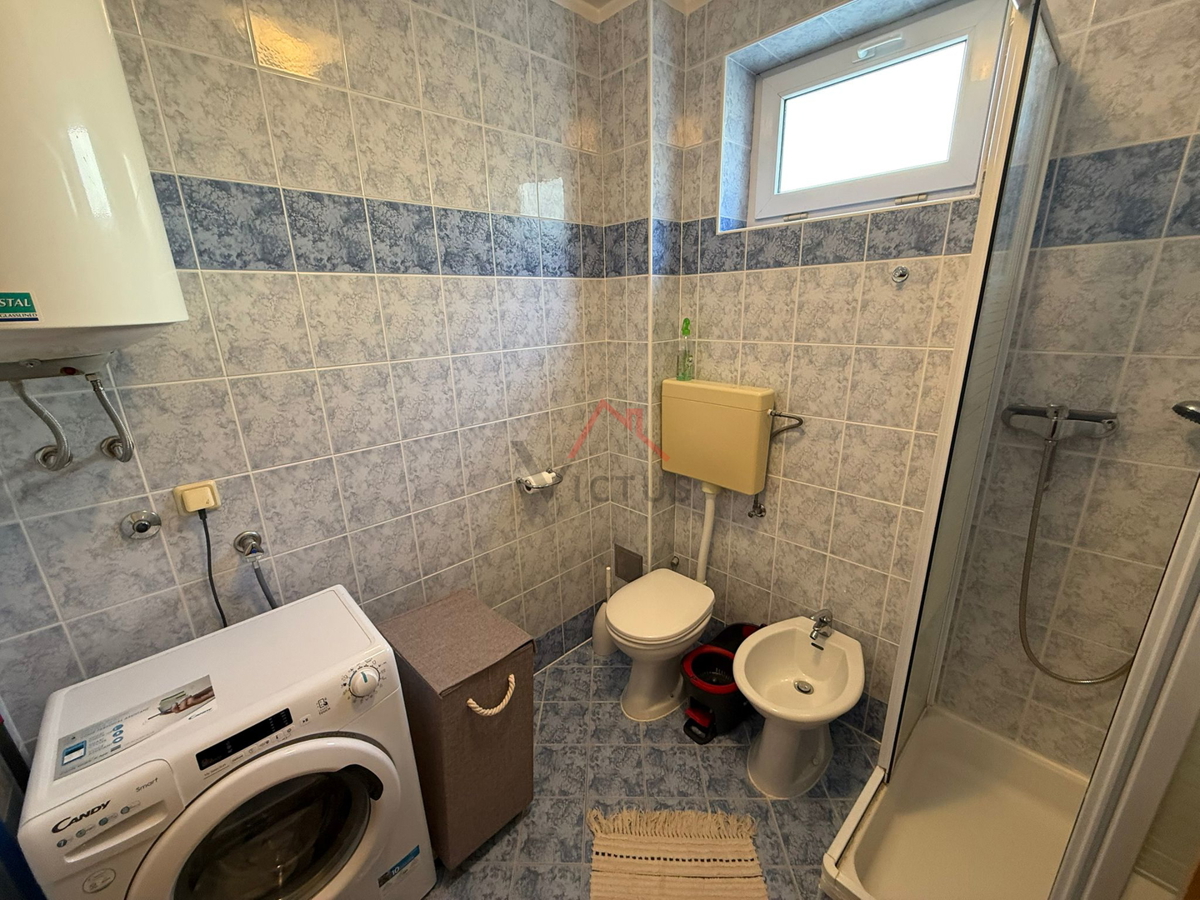 DRAMALJ - 2 camere + soggiorno, appartamento a 350 m dal mare, 52 m2