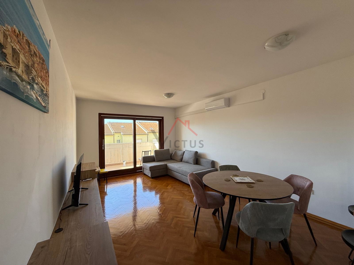 CRIKVENICA - Appartamento al primo piano, 54 m2