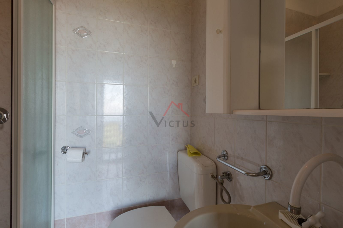 CRIKVENICA - Casa in pietra con giardino e garage