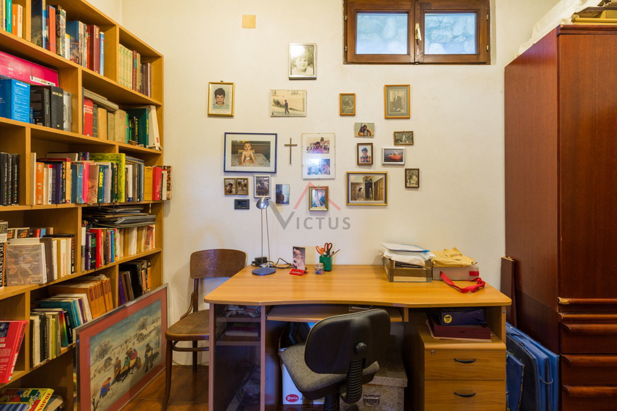 CRIKVENICA - Casa in pietra con giardino e garage