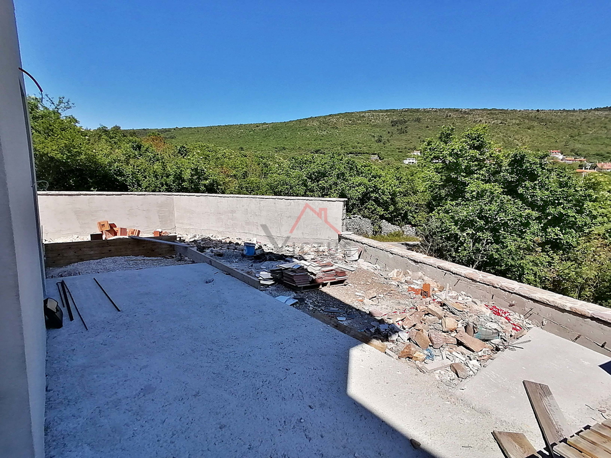 SVETI LOVREČ LABINSKI - casa in costruzione con vista mare!