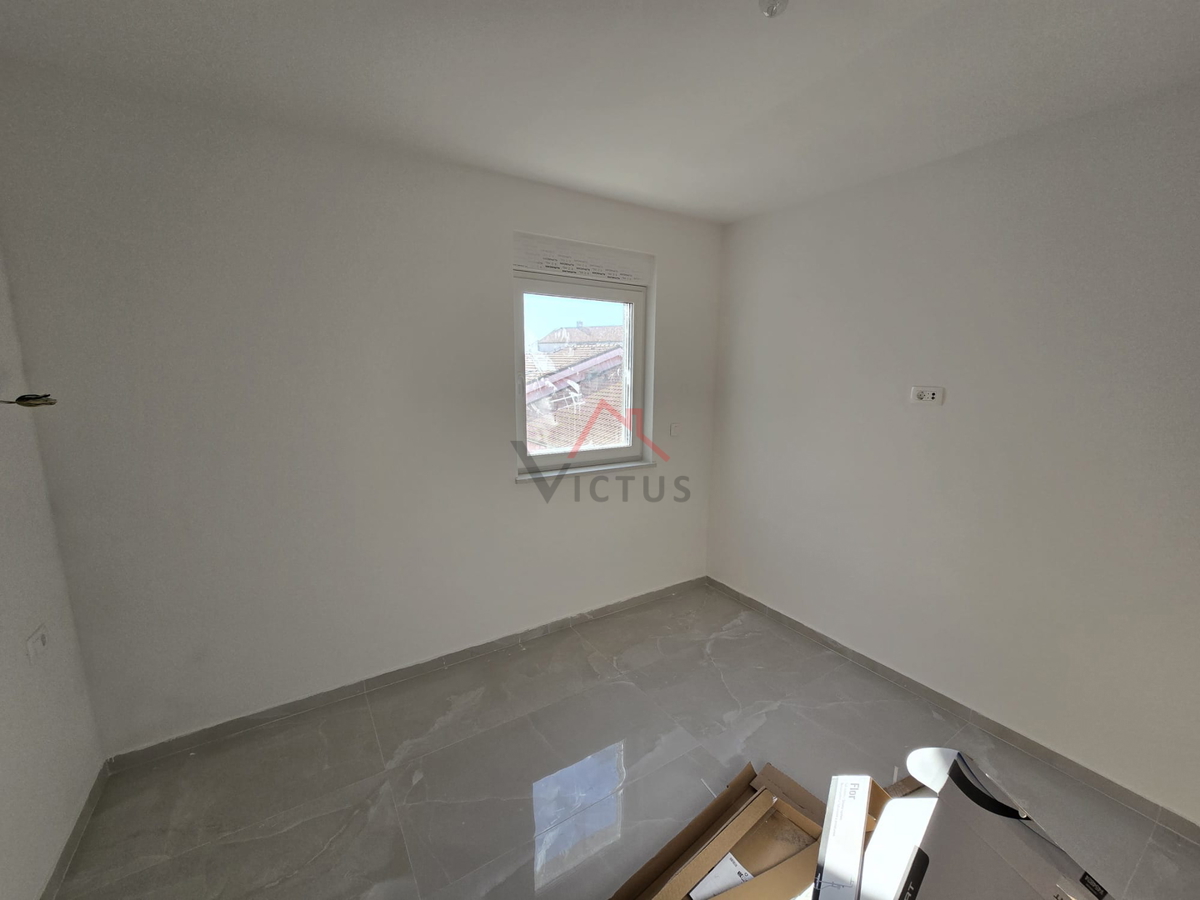 CRIKVENICA - 3 camere + soggiorno, ampio appartamento con terrazza, 116 m2