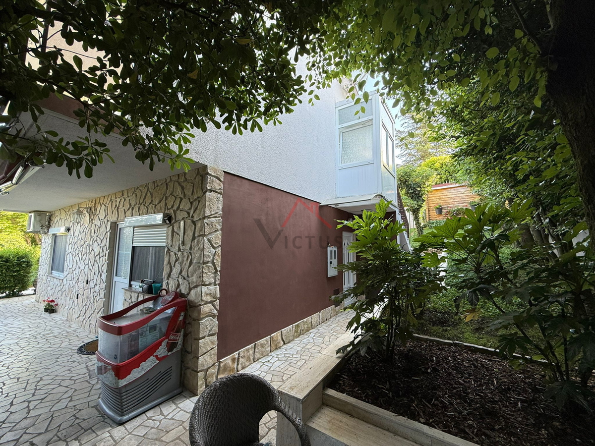 SELCE - Casa indipendente in posizione tranquilla