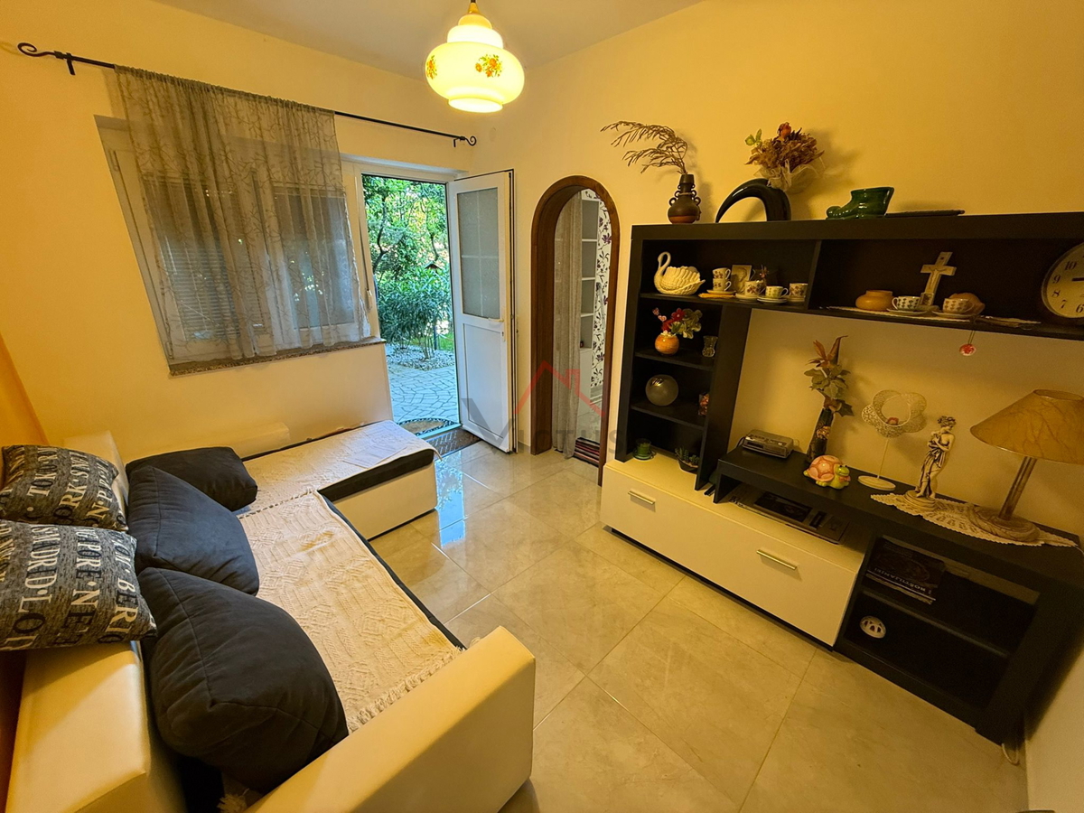 SELCE - Casa indipendente in posizione tranquilla