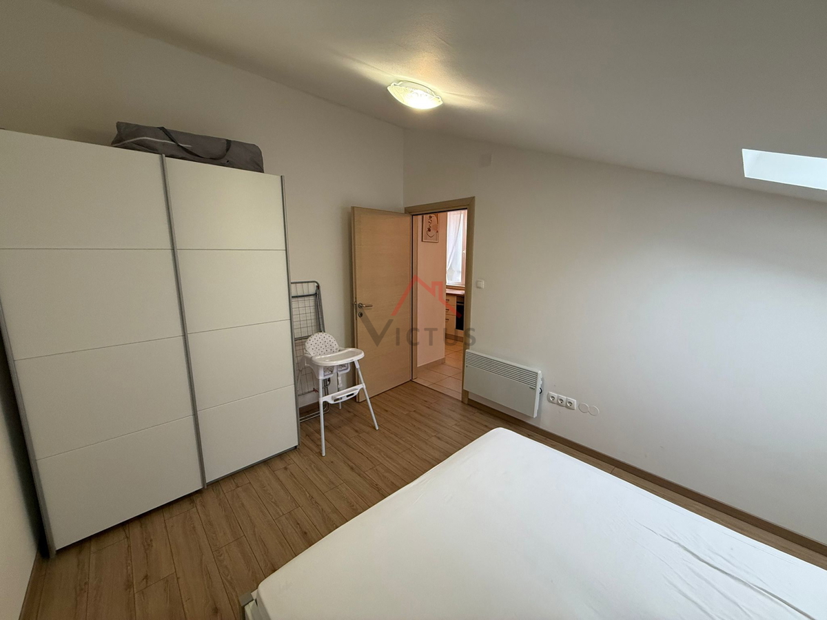 CRIKVENICA - 2 camere + soggiorno con angolo cottura, appartamento in prima fila sul mare, 41 m2