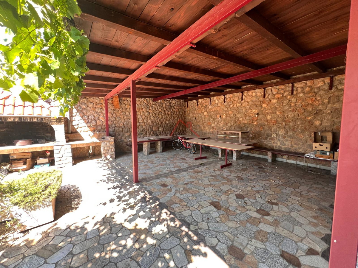 POVILE - Casa indipendente, a 120 metri dal mare