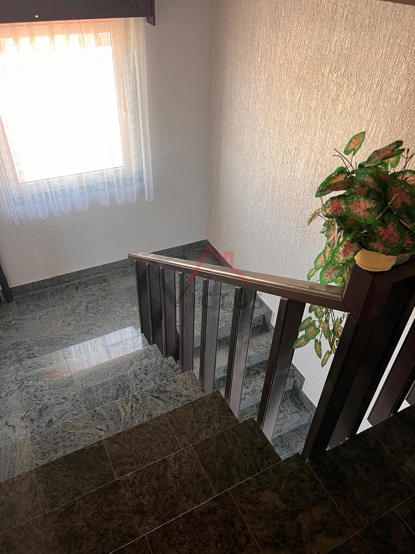 POVILE - Casa indipendente, a 120 metri dal mare