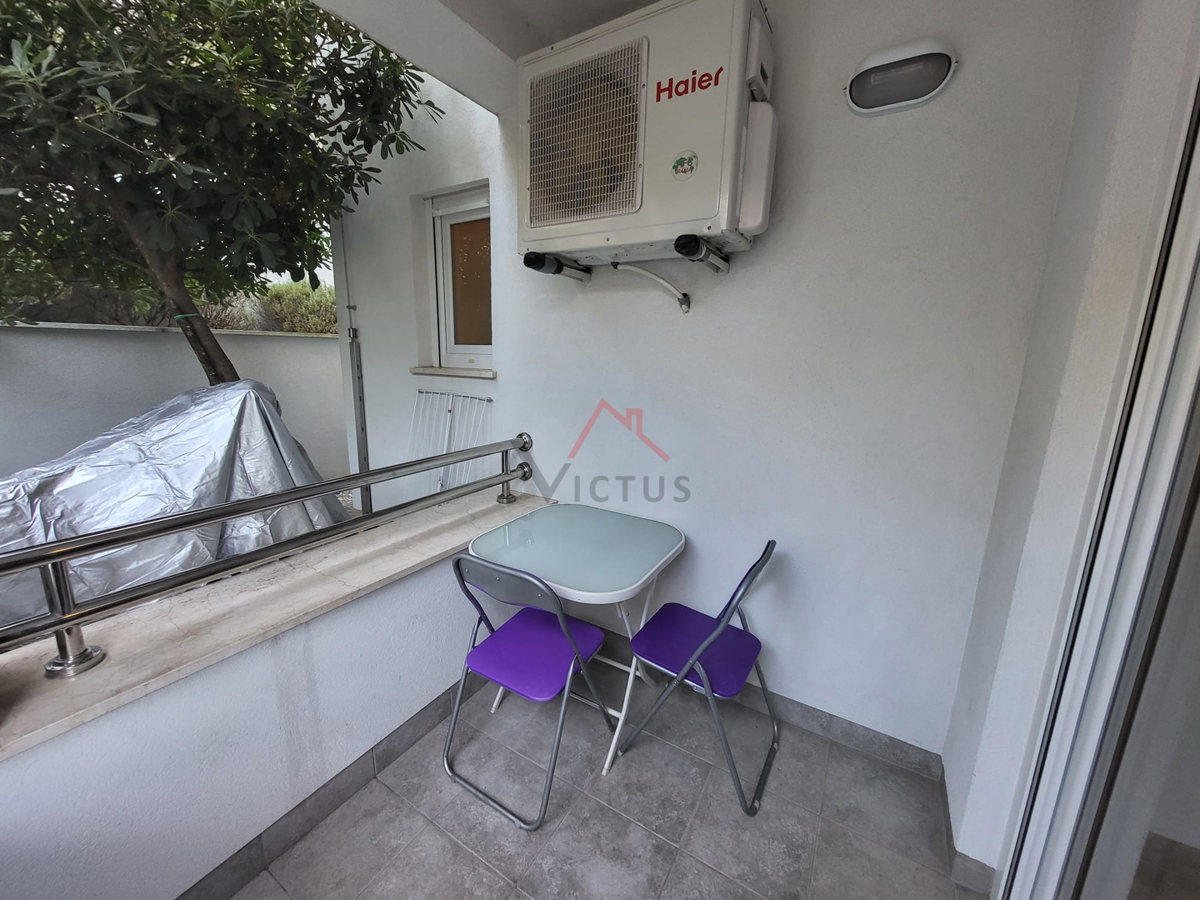 CRIKVENICA - 1 camera da letto + bagno, appartamento con piscina, 38 m2